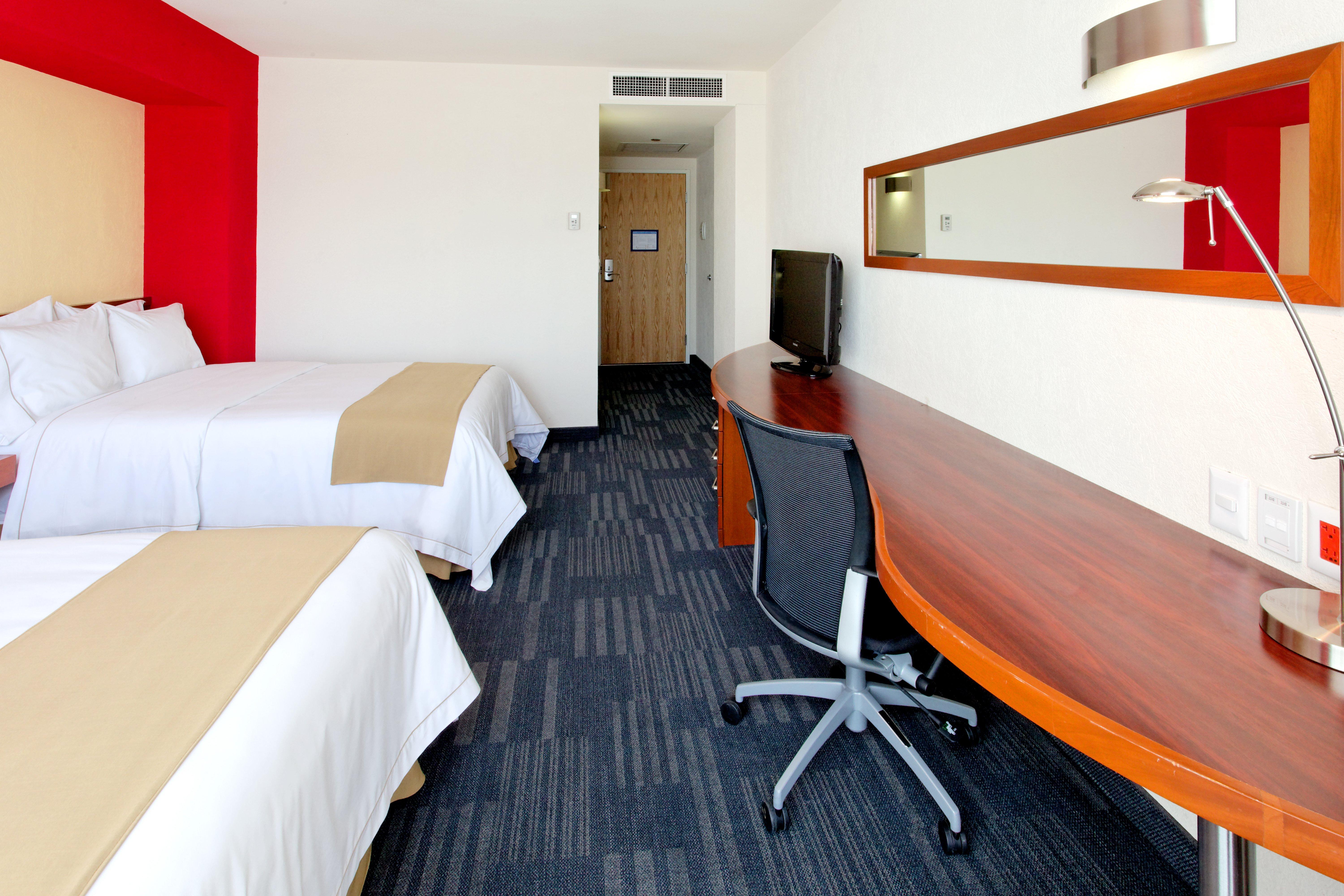 Holiday Inn Express Guadalajara Expo By Ihg Zapopan Exterior foto